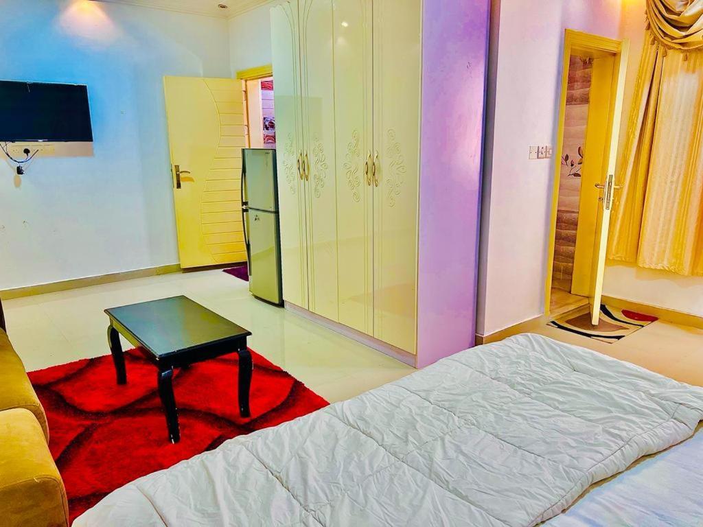 Al Tharya Furnished Apartments Awqad Bayt Fadil Экстерьер фото